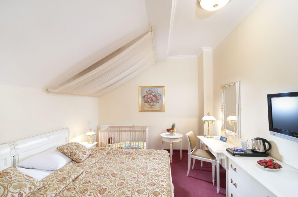hotel image 13