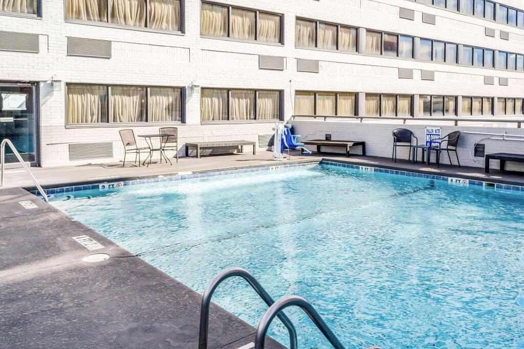 hotel image 39