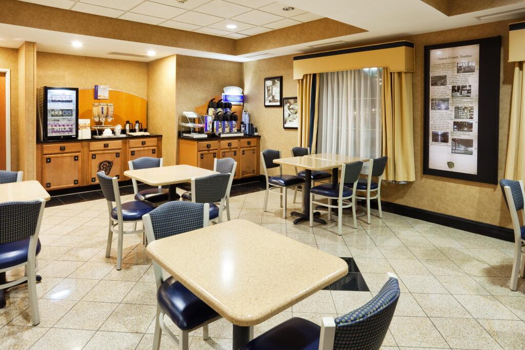 hotel image 12