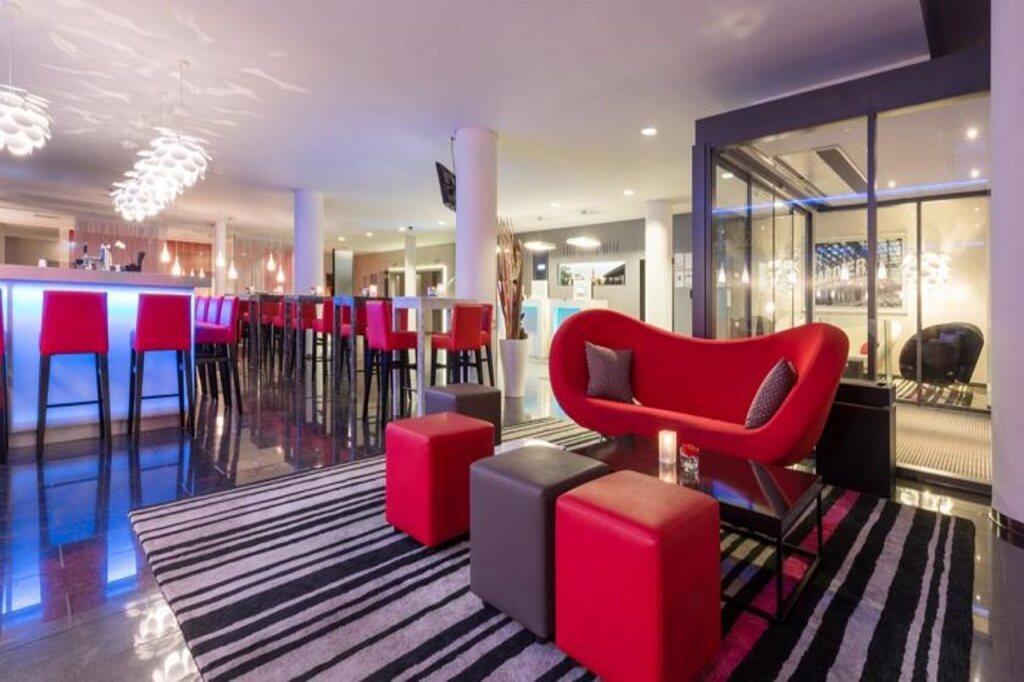 hotel