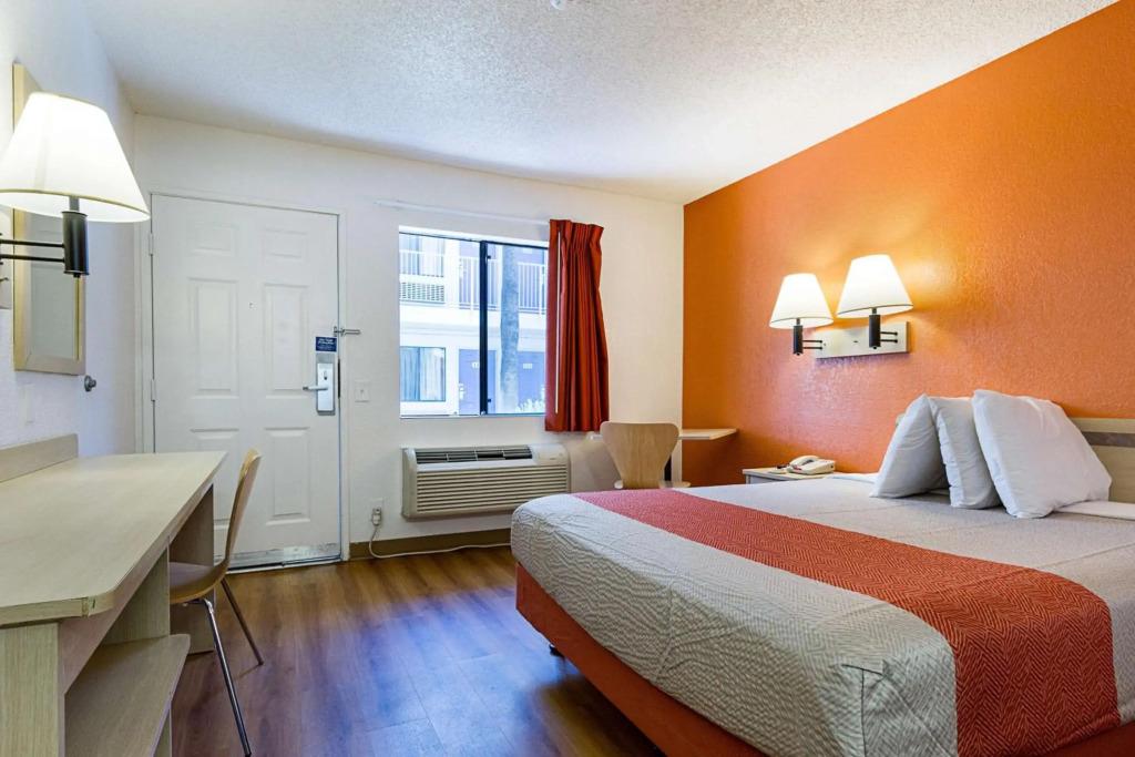 hotel image 8
