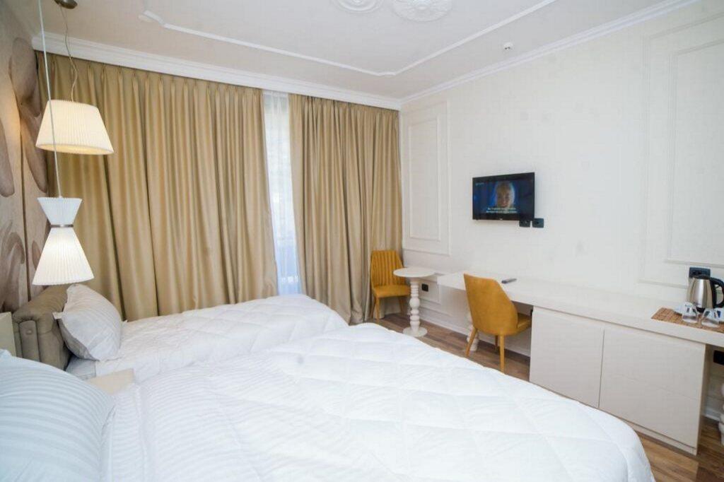 hotel image 8