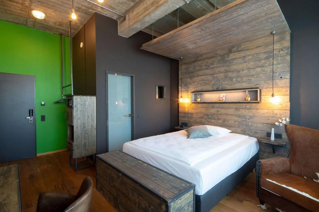 hotel image 13
