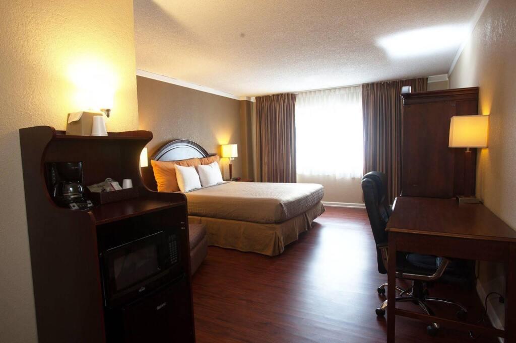 hotel image 9