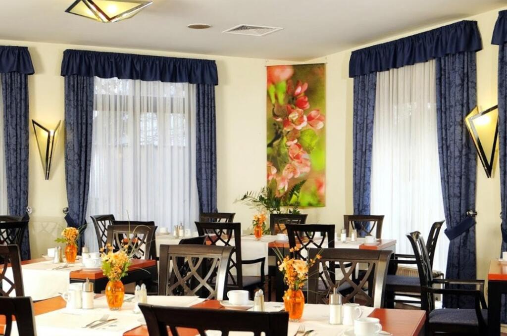 hotel image 13