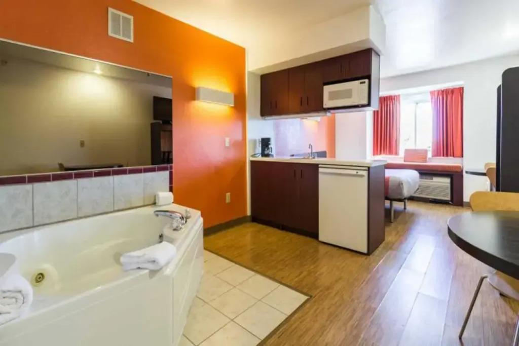 hotel image 13