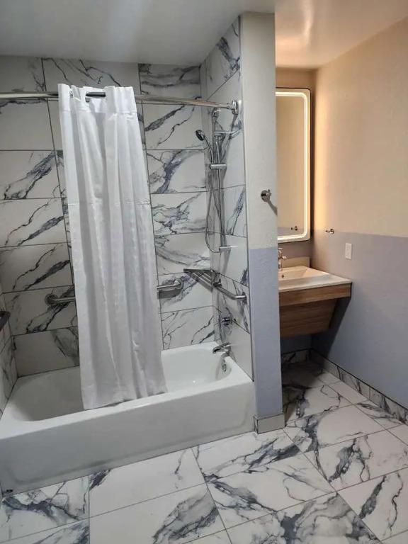 hotel image 16