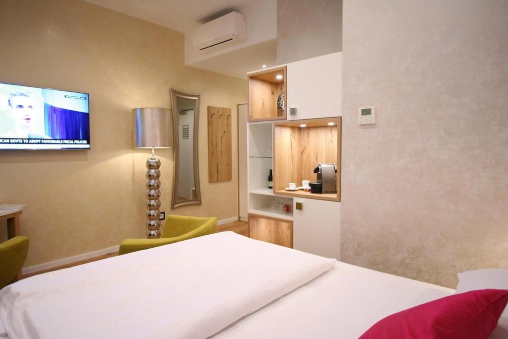 hotel image 13