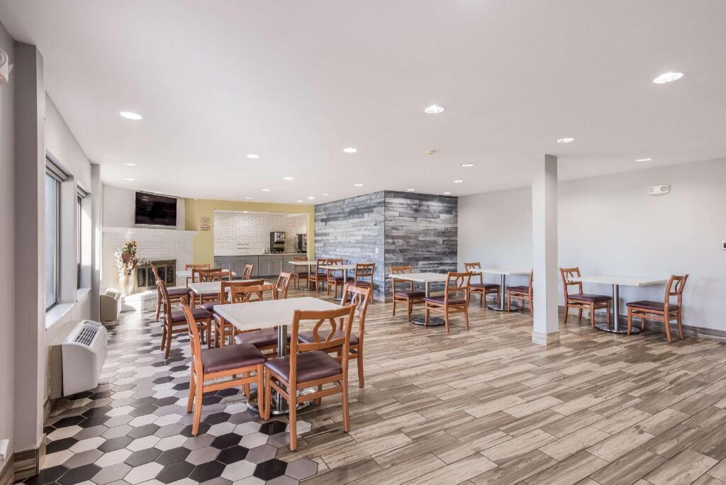 hotel image 8