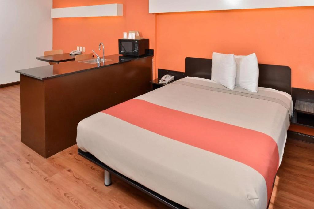 hotel image 16