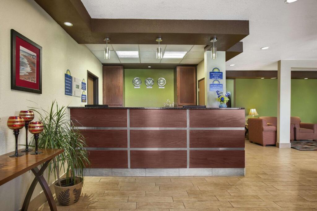 hotel image 16