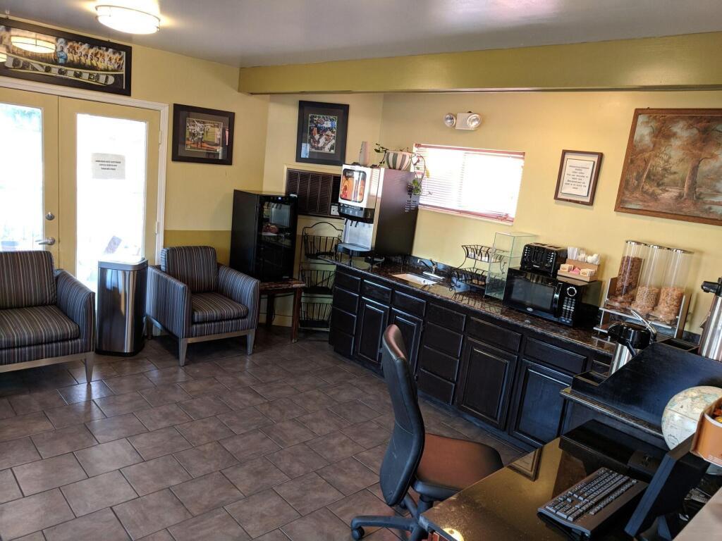 hotel image 9
