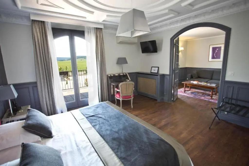 hotel image 11