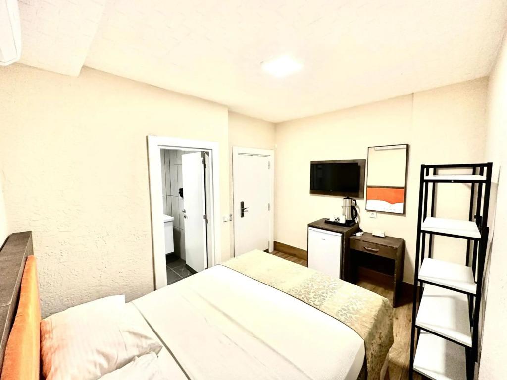 hotel image 16