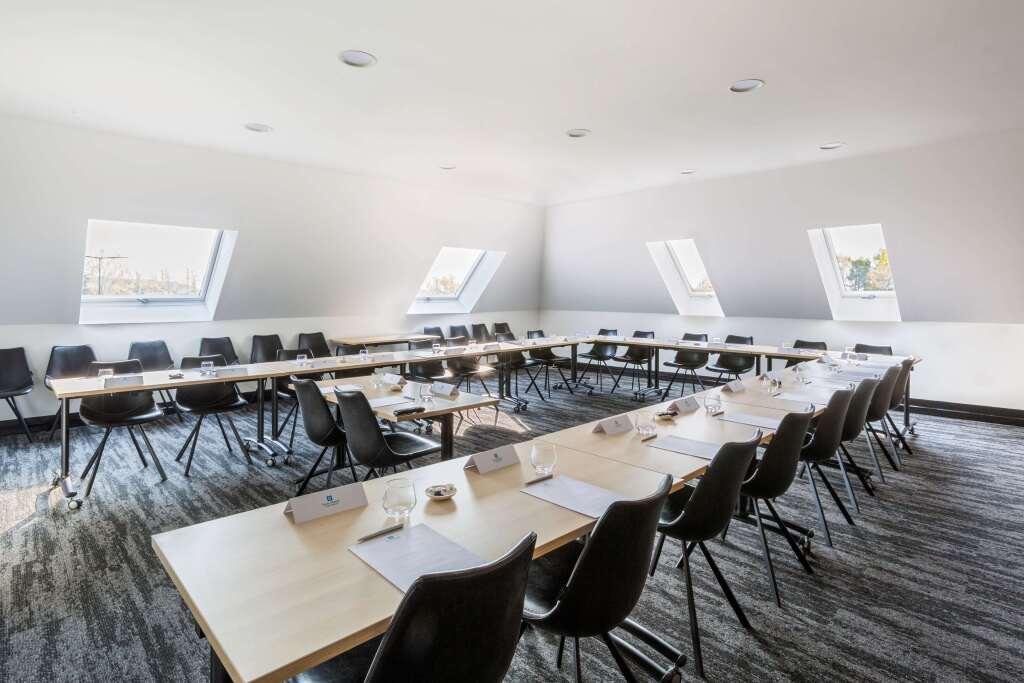 hotel image 10