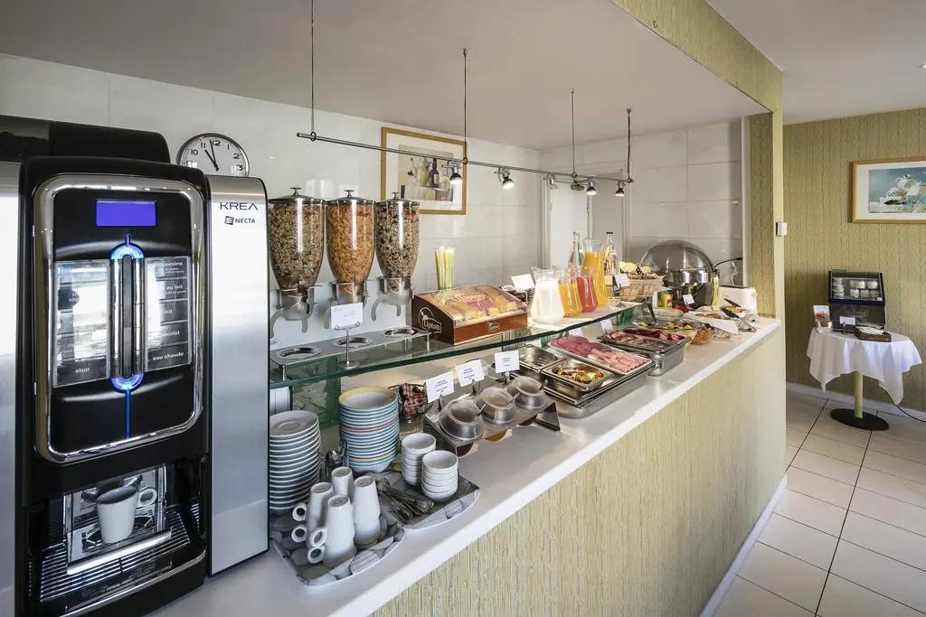 hotel image 9