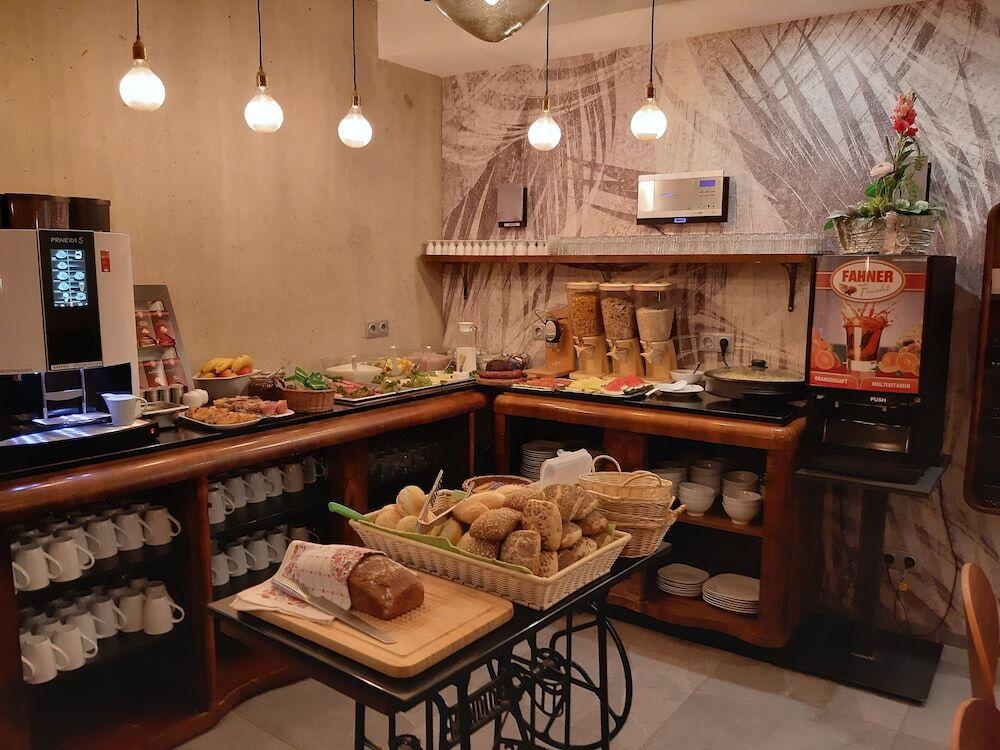 hotel image 13