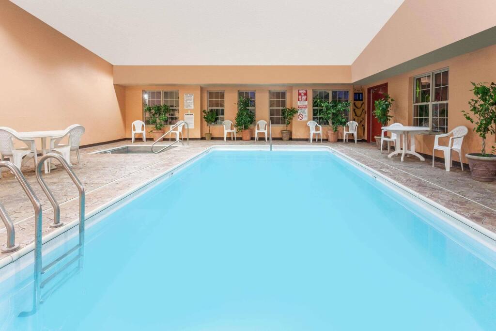 hotel image 8