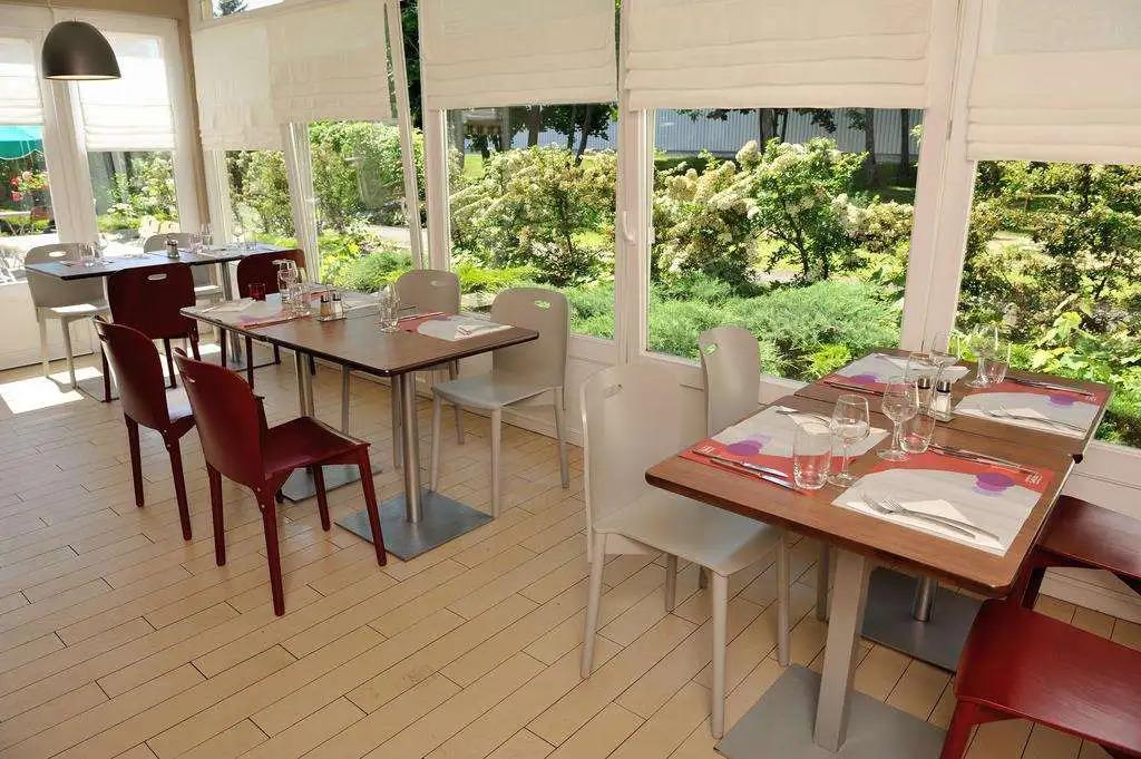 hotel image 12