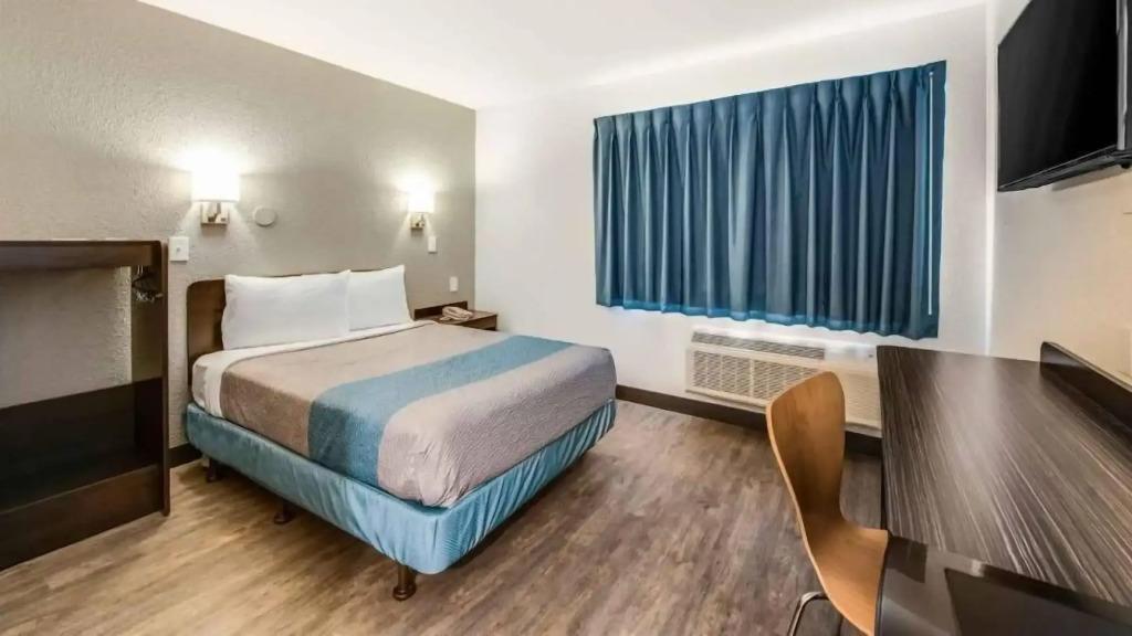 hotel image 13
