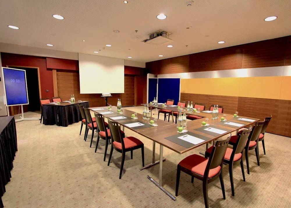 hotel image 10