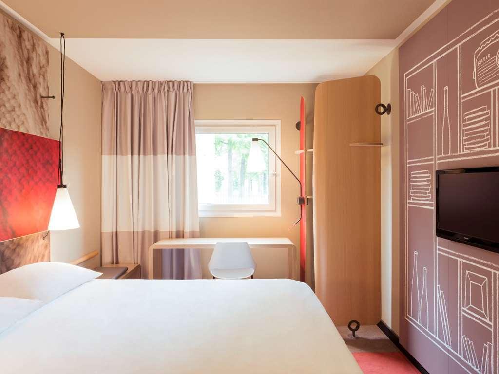 hotel image 13