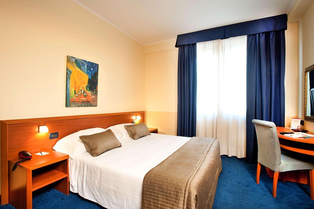 hotel image 9