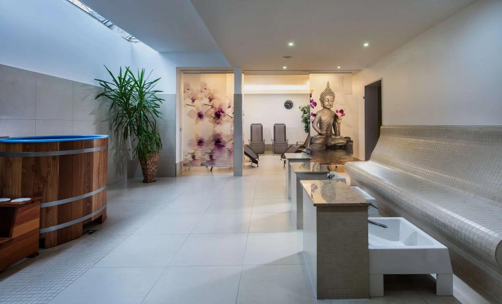 hotel image 12