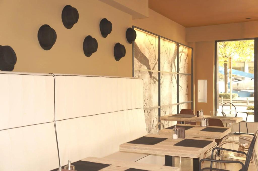 hotel image 8