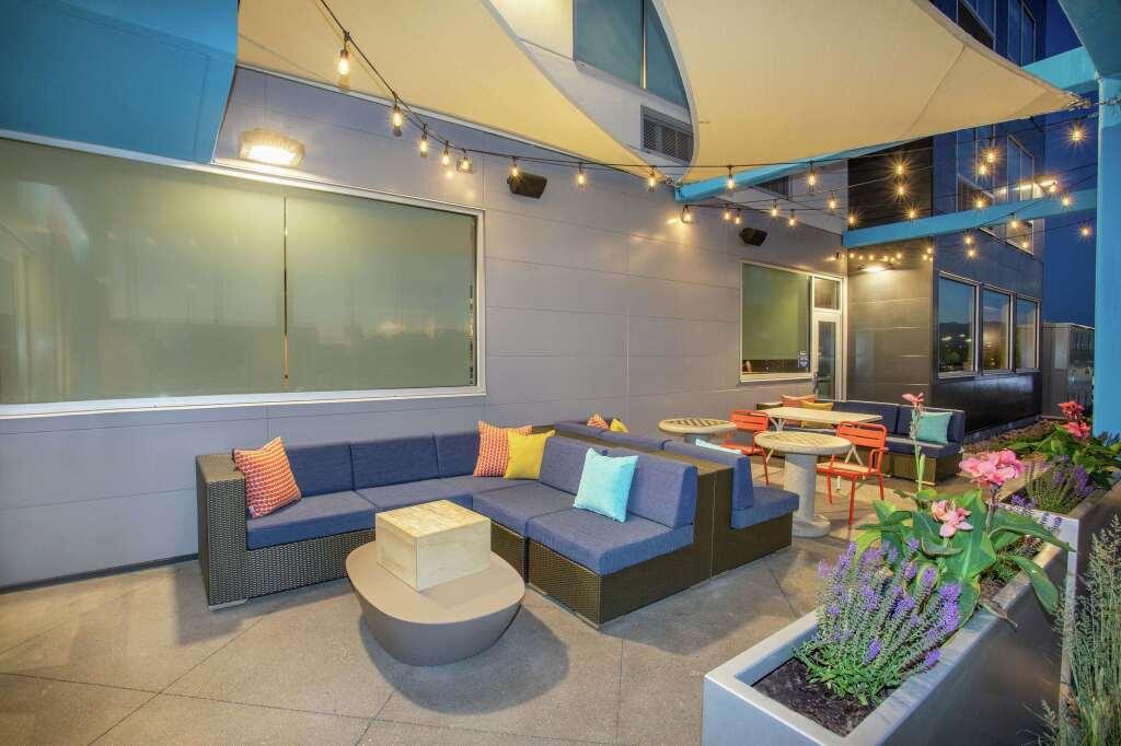 hotel image 10