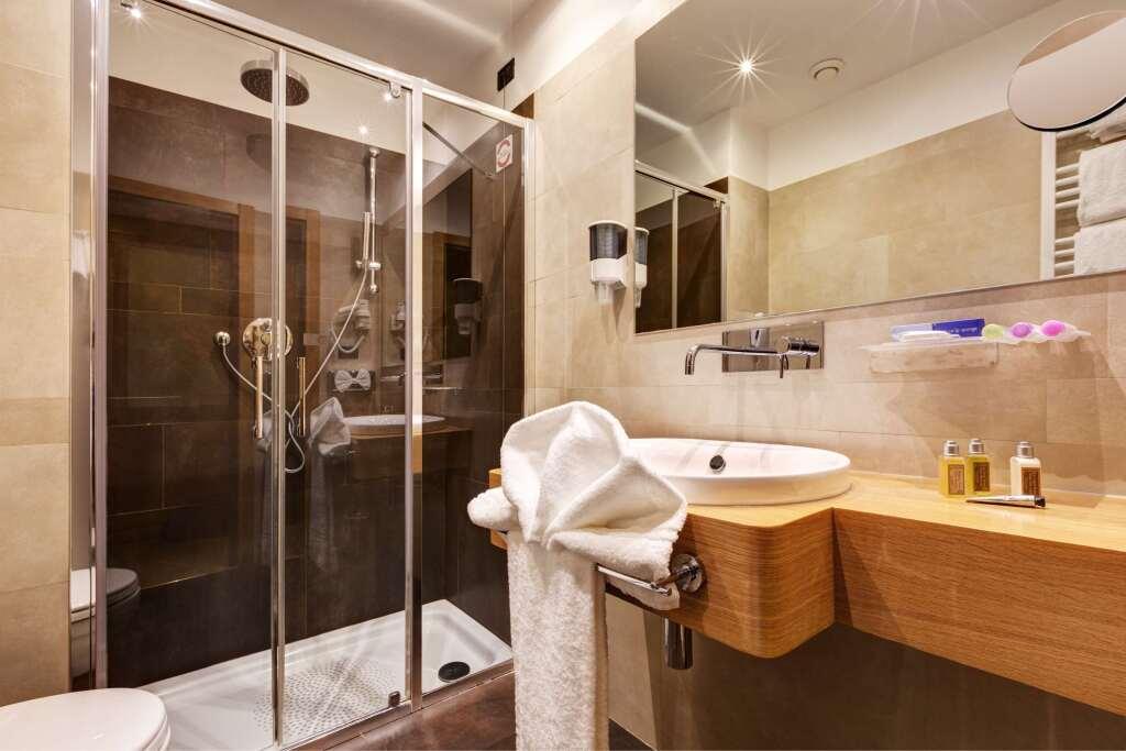 hotel image 16