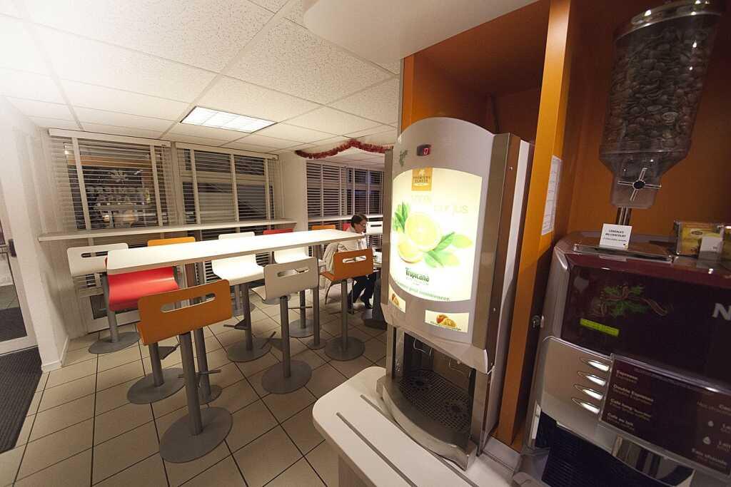 hotel image 16