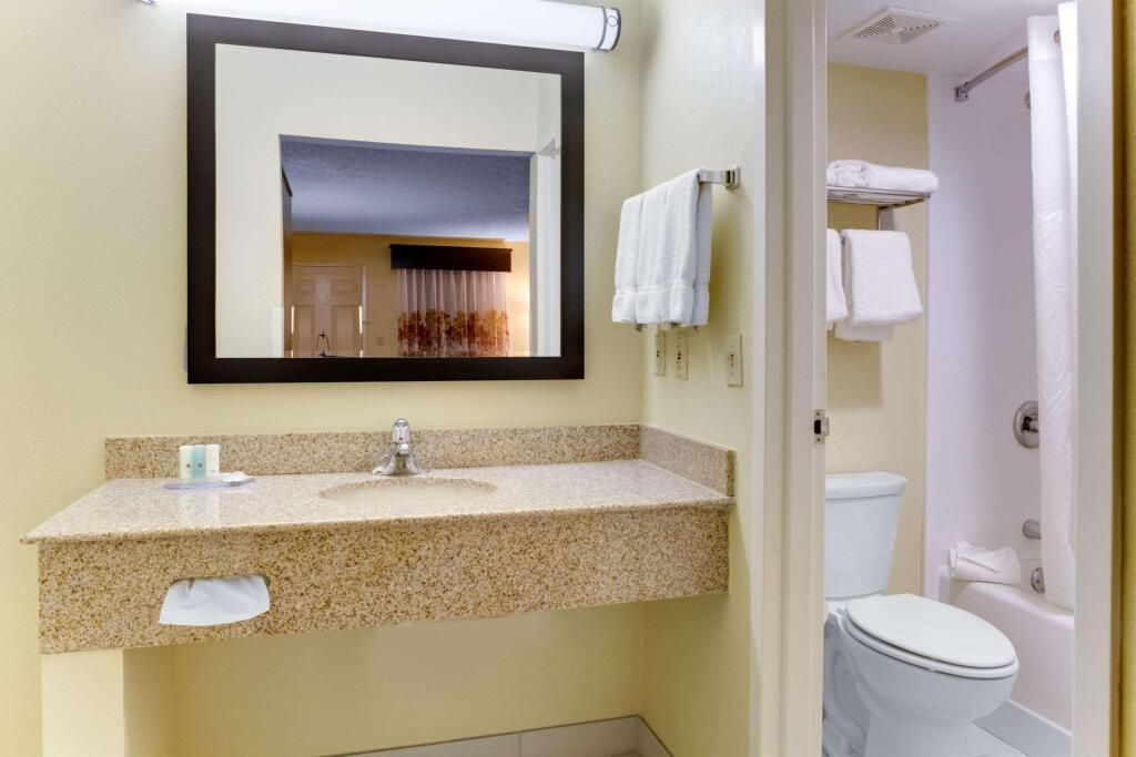 hotel image 10