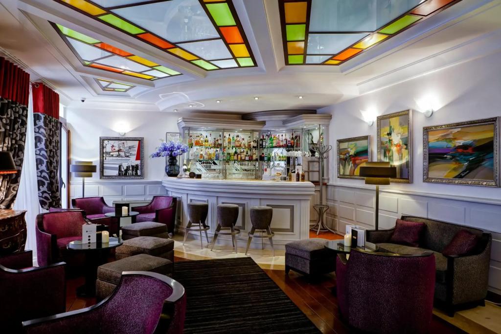 hotel image 11