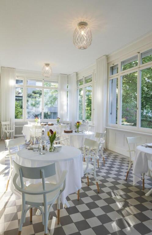hotel image 9
