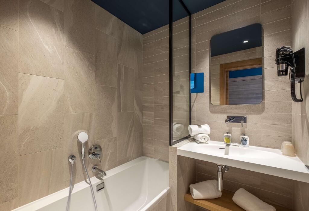 hotel image 12