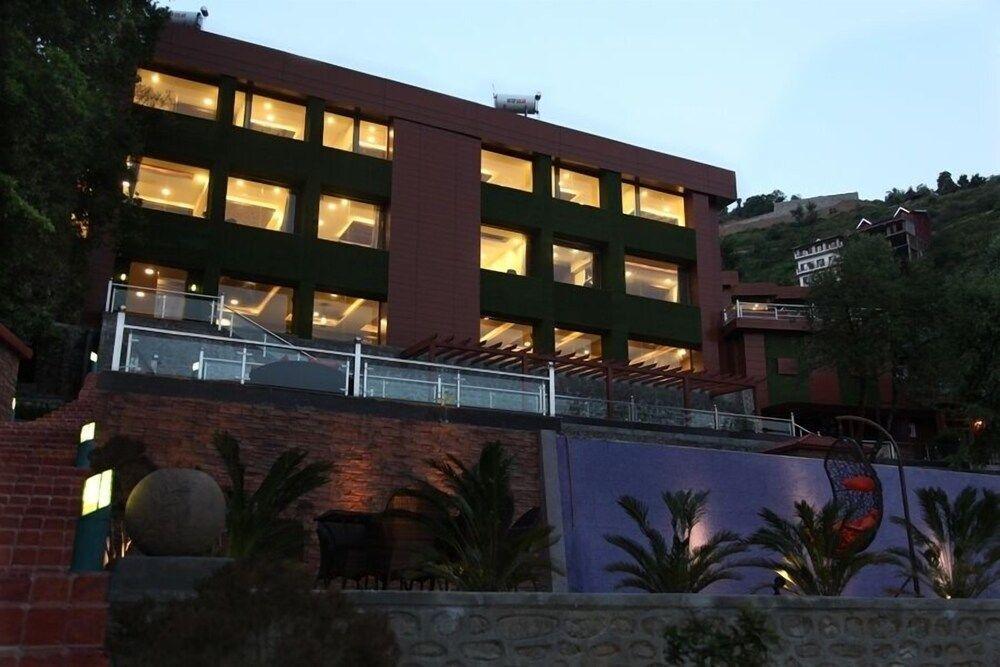 hotel image 16