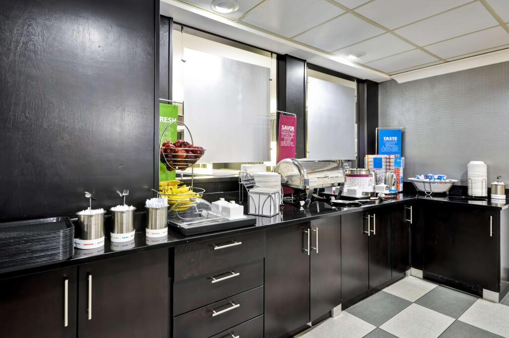 hotel image 13