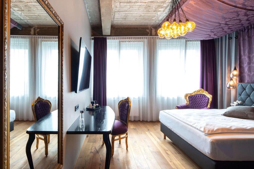 hotel image 18