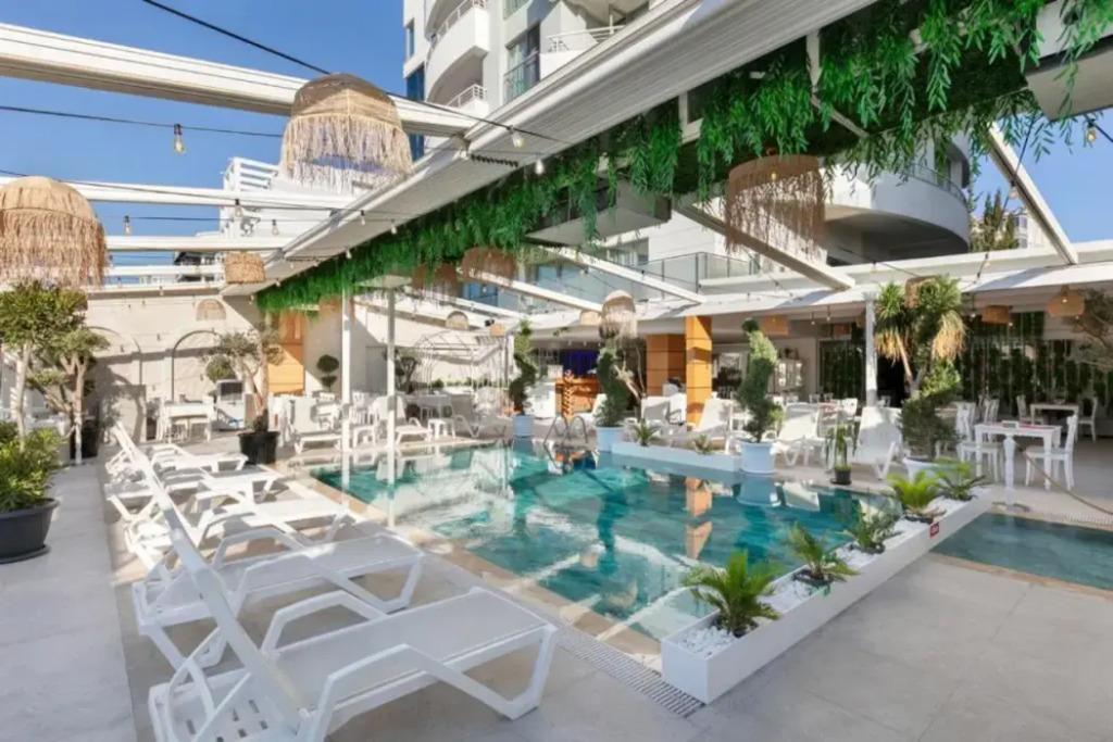 hotel image 11