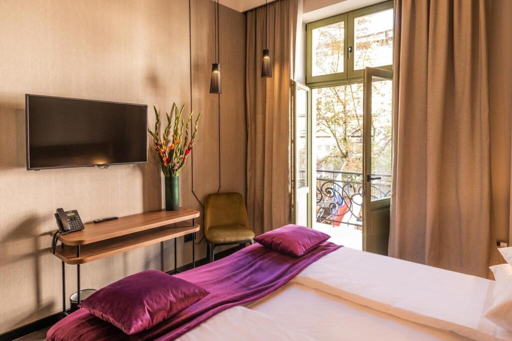 hotel image 11
