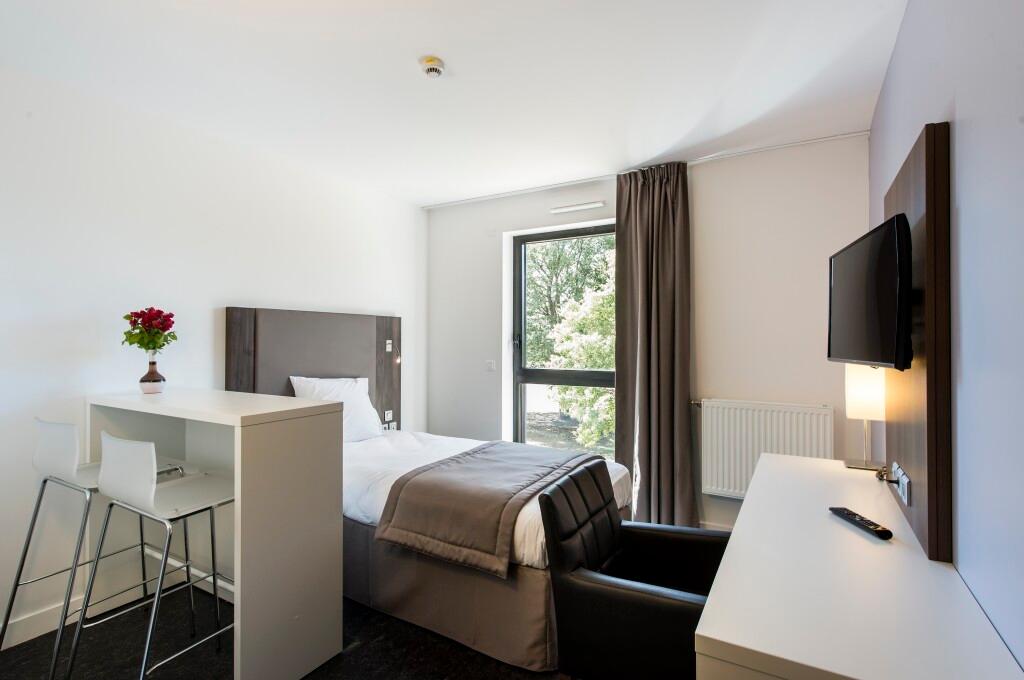 hotel image 16