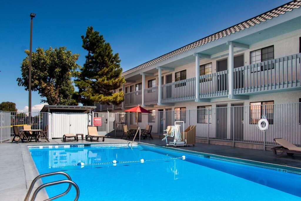 hotel image 16