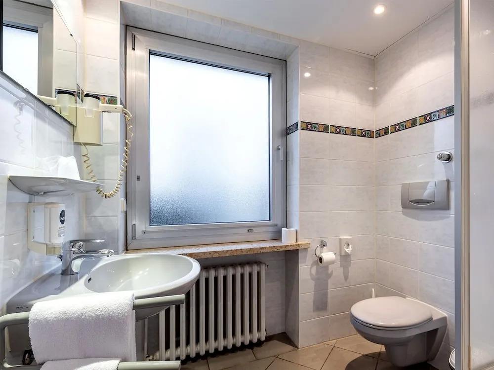 hotel image 10