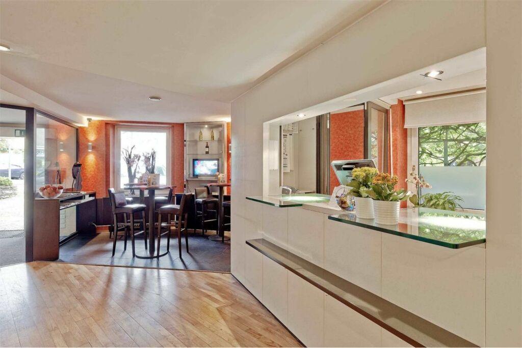 hotel image 9