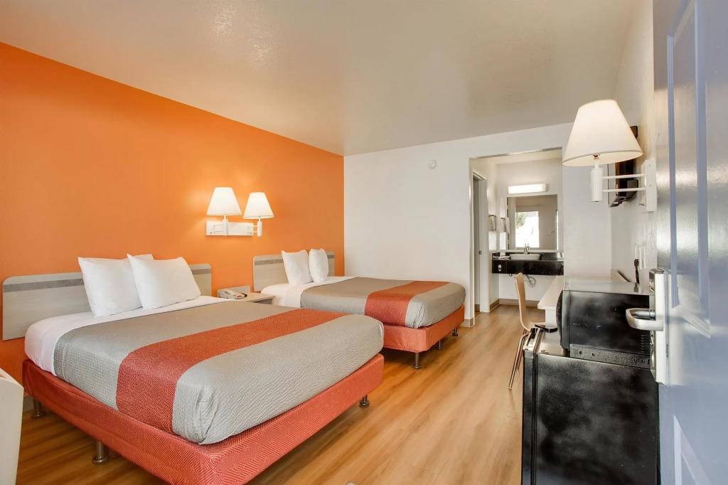 hotel image 13