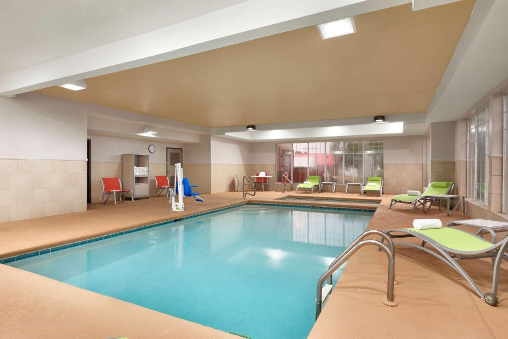 hotel image 16