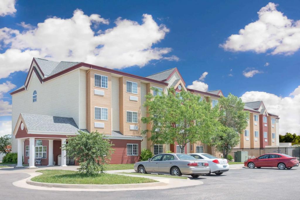 hotel image 12