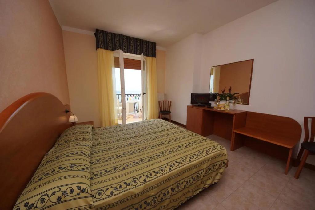 hotel image 12