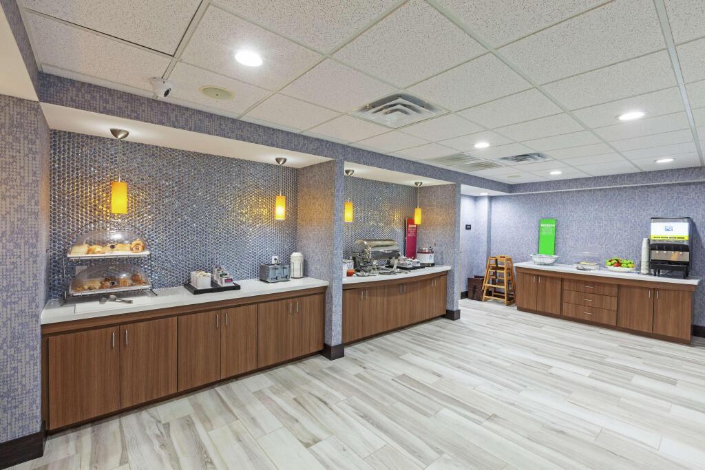 hotel image 16